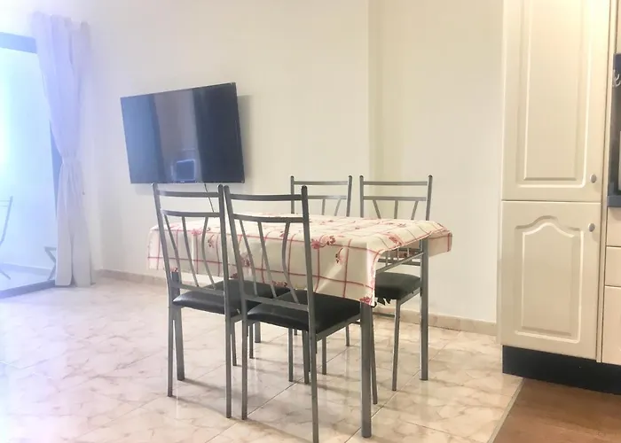 We House * 엘메다노